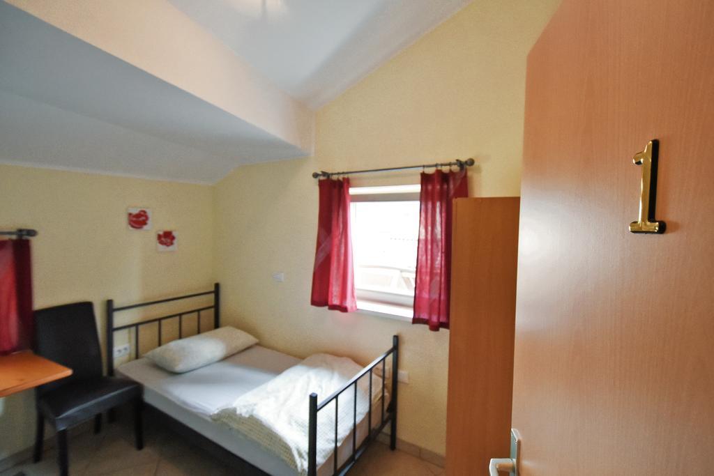 Hostel X Point Kobarid Pokoj fotografie